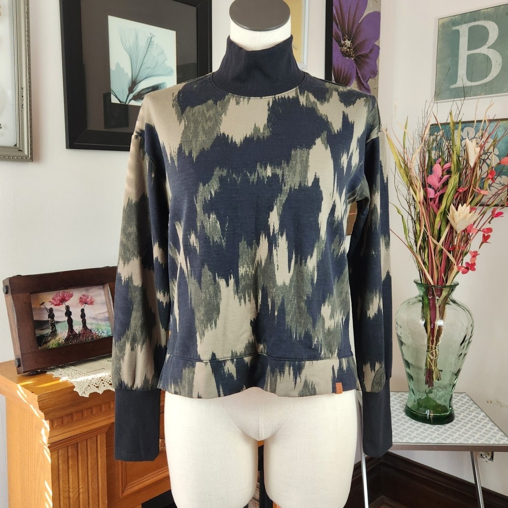 Alpine Design Camo Crop Top Size S